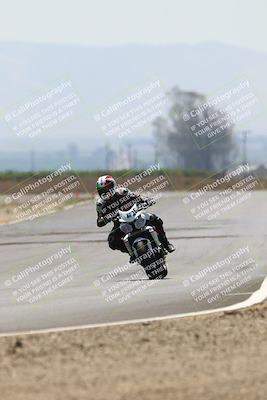 media/Jun-07-2025-TrackDaz (Sat) [[4413525952]]/B Group/220pm (Turn 9)/